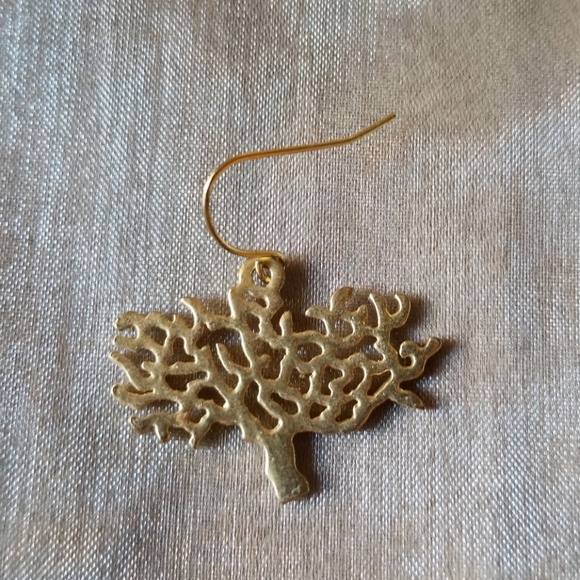 Tree Earrings - Picture 2 of 3